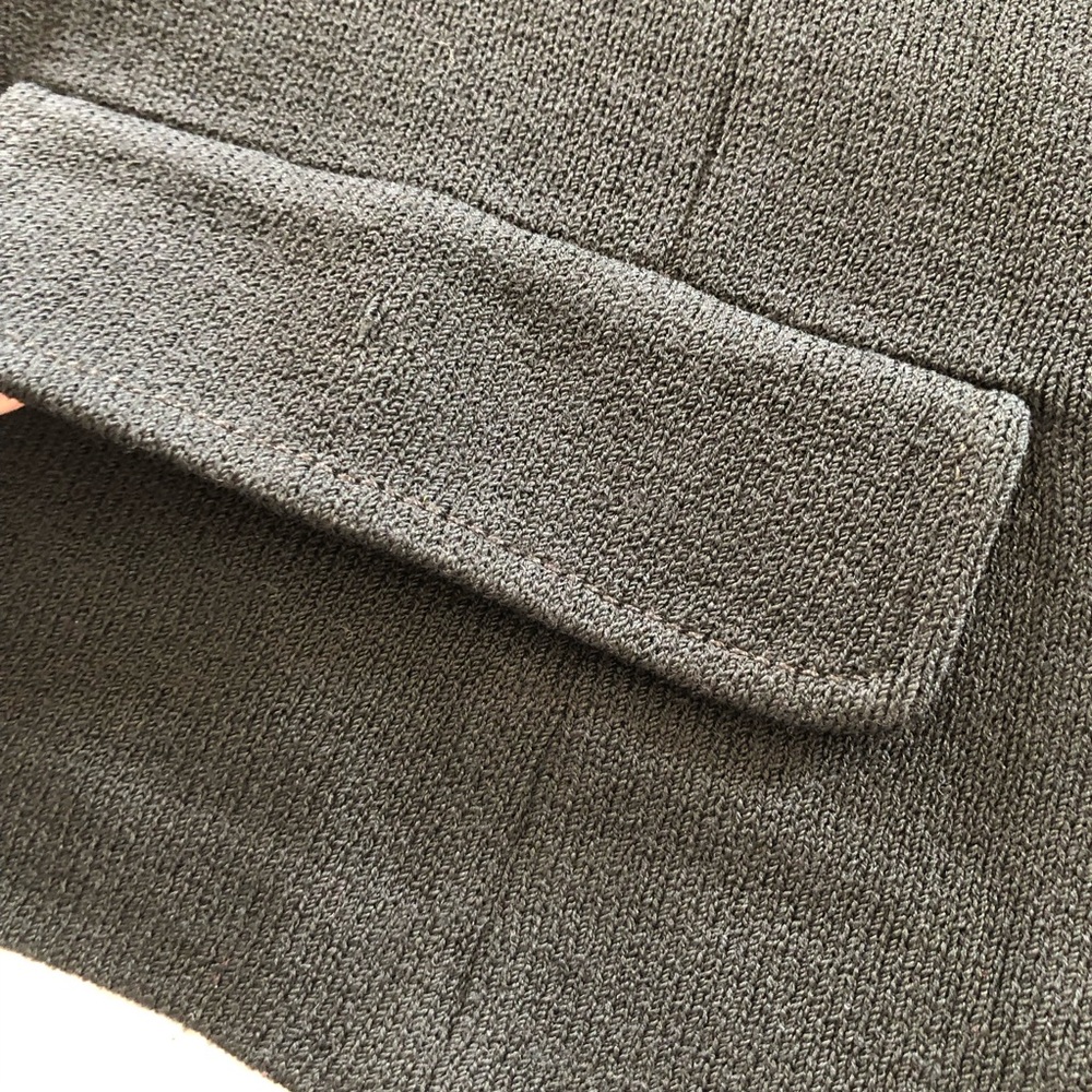 ST JOHN CAVIAR Black Santana Knit Boxy Short Blazer size 16 - Picture 8 of 11